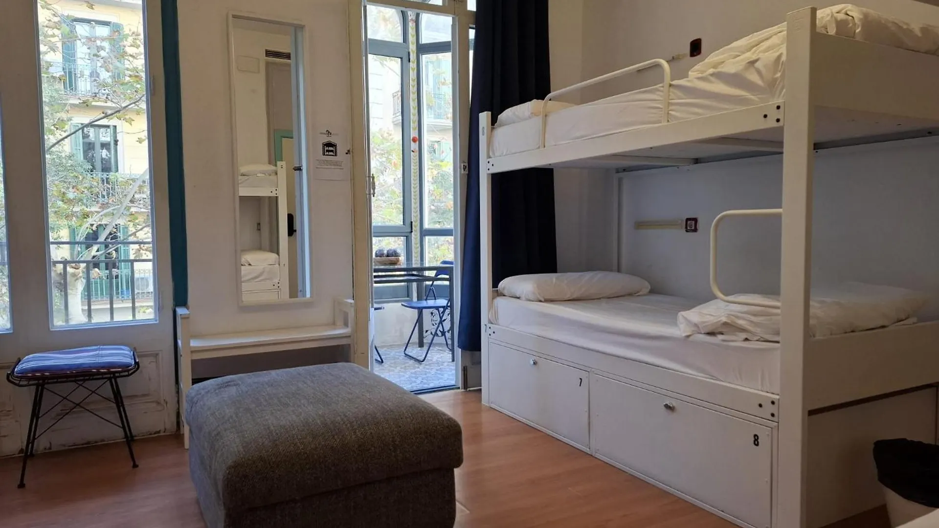 Mediterranean Hostel Barcelona 0*,