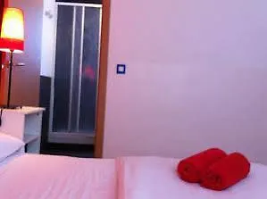 Mediterranean Hostel Barcelona 0*,